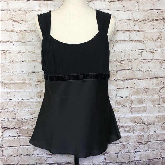 LOFT Tops - ⬇️Final Price Ann Taylor Loft Black Top M  EUC